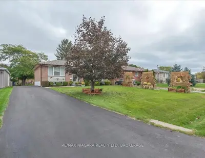 10 First Avenue, Port Colborne, On L3k 5n4