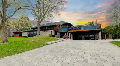 8 Westgate Walk, Kitchener, On N2m 2t8