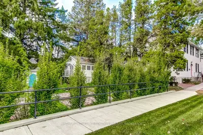 235 Simcoe Street, Niagara-on-the-lake, On L0s 1j0