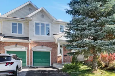 207 HIDDEN MEADOW Avenue, Blossom Park - Airport and Area, ON K1T 0C2