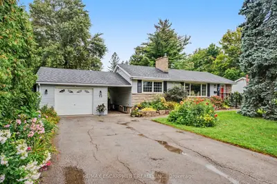 11 Miller Drive, Hamilton, On L9g 2h9