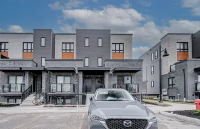 235 Chapel Hill Drive #18, Kitchener, On N2r 0s4