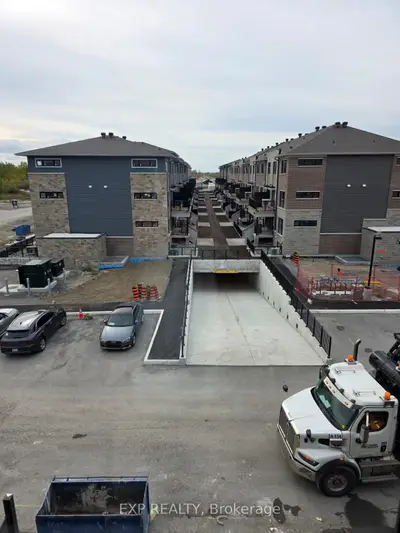 201 Glenroy Gilbert Drive 10, Barrhaven, On K2j 5w2