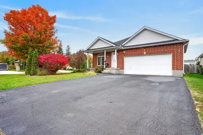 10 Pattison Place, Centre Wellington, On N1m 3v1