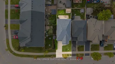 165 Palacebeach Trail, Hamilton, On L8e 0c3