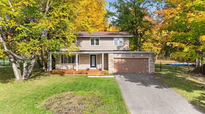 120 Glenncastle Drive, Carp - Huntley Ward, On K0a 1l0