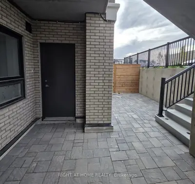 25 Palace St Street Q8, Kitchener, On N2e 0l3