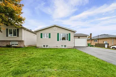 182 MARKET Street, Pembroke, ON K8A 2H6