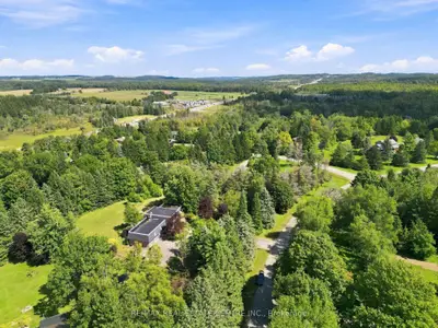 26 Maplewood Drive, Amaranth, On L9v 3n6