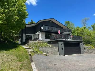 12 Taylor Crescent, Mcdougall, On P2a 2w9