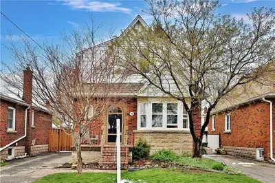 78 Cameron Avenue S, Hamilton, On L8k 2x2