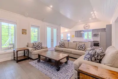 2054 Peninsula Road 15, Muskoka Lakes, On P0b 1g0