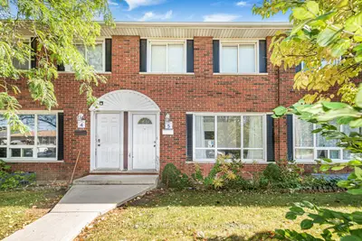 2700 Barton Street E 5, Hamilton, On L8e 2j7