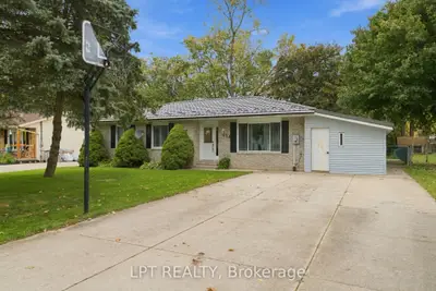 254 Victoria Street, North Middlesex, On N0m 2k0