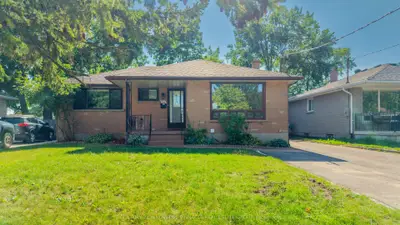 163 Atkinson Boulevard, London East, On N5w 4z3