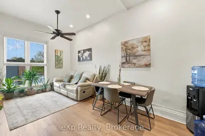 94 Wellington Street 2, Stratford, On N5a 2l2