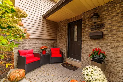 3360 BAKER Crescent, Niagara Falls, ON L2J 3L9