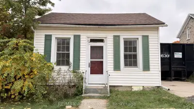 21 Henry Street, Cambridge, On N1r 3v8