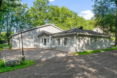 731 Francie Lane, Laurentian Valley, On K8a 6w2