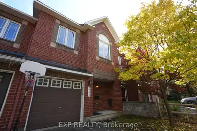 338 Forestbrook Street, Kanata, On K2k 0b8