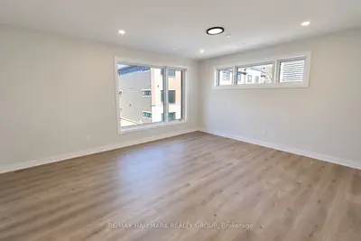 1001 Glenroy Gilbert Drive 2, Barrhaven, On K2j 7n7
