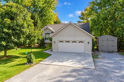 9879 Leonard Street, Lambton Shores, On N0m 1t0