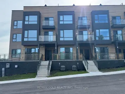 12 Suncrest Lane 207, Huntsville, On P1h 1g1