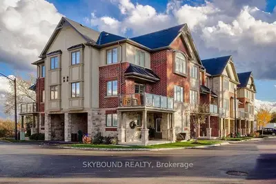 1169 Garner Road 60, Hamilton, On L9g 0g8