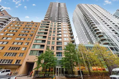 40 Nepean Street 1902, Ottawa Centre, On K2p 0x5