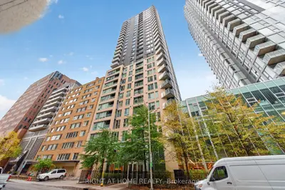 40 Nepean Street 1902, Ottawa Centre, On K2p 0x5