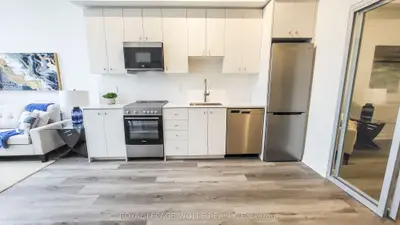 15 Wellington Street S 304, Kitchener, On N2g 0e4