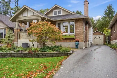 649 Emery Street E, London South, On N6c 2g3