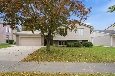 708 Village Green Avenue, London South, On N6k 1h2