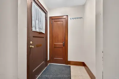 86 Ellerbeck Street, Kingston, On K7l 4h7