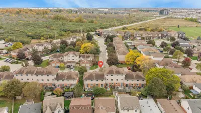 386 Highland Road W 23, Hamilton, On L8j 3p9