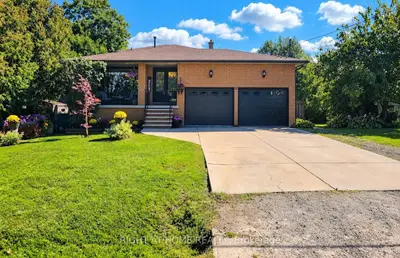 8 Hunter Road, Grimsby, On L3m 4a4