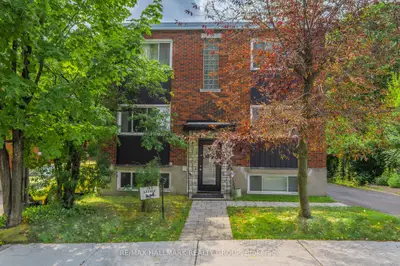 108 Lebrun Street 4, Vanier And Kingsview Park, On K1l 5c9