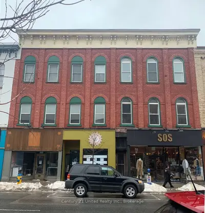 384 1/2 George Street N D, Peterborough, On K9h 3r3