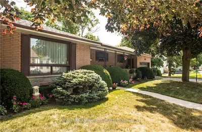 30 ADELAIDE Street S, Kawartha Lakes, ON K9V 3J7