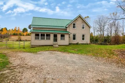 2343 Upper Flinton Road, Addington Highlands, On K0h 1p0