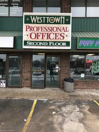 1724 Bath Road 204, Kingston, On K7m 4y2
