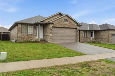 54 Aspen Drive, Quinte West, On K8v 0e2