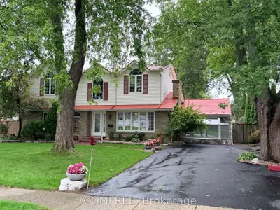 162 Grace Road, Tecumseh, On N8n 2g7