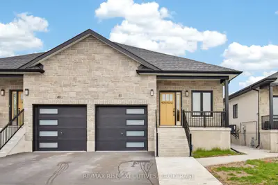 51 Potter Drive, Loyalist, On K0h 2h0
