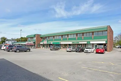 1724 W Bath Road 210, Kingston, On K7m 4y2