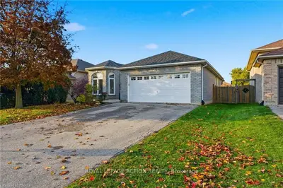 14 Dunton Lane, Brant, On N3l 4e2