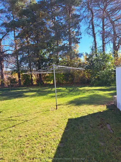 2 Velma Street, Strathroy-caradoc, On N7g 0c5