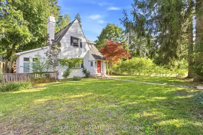 132 BASE LINE Road E, London South, ON N6C 2N8