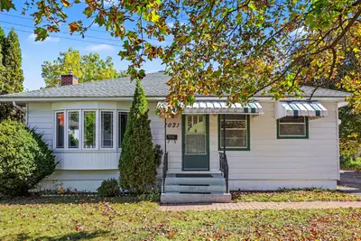 1821 Haig Drive W, Elmvale Acres And Area, On K1g 2j2