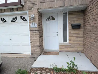 145 Rice Avenue 70, Hamilton, On L9c 6r3
